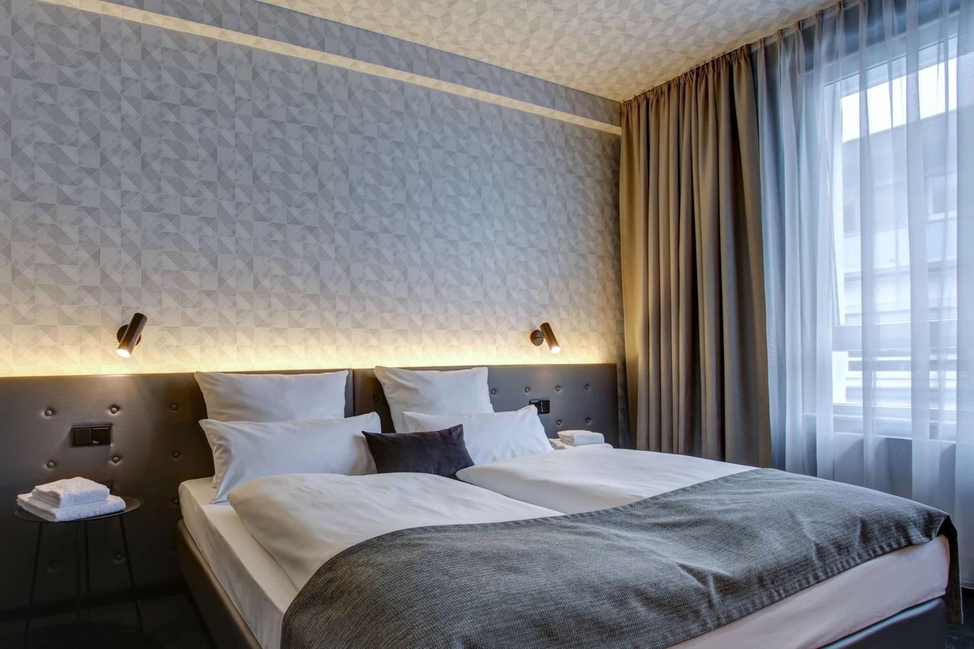 Vienna House Easy By Wyndham Dortmund City Ngoại thất bức ảnh