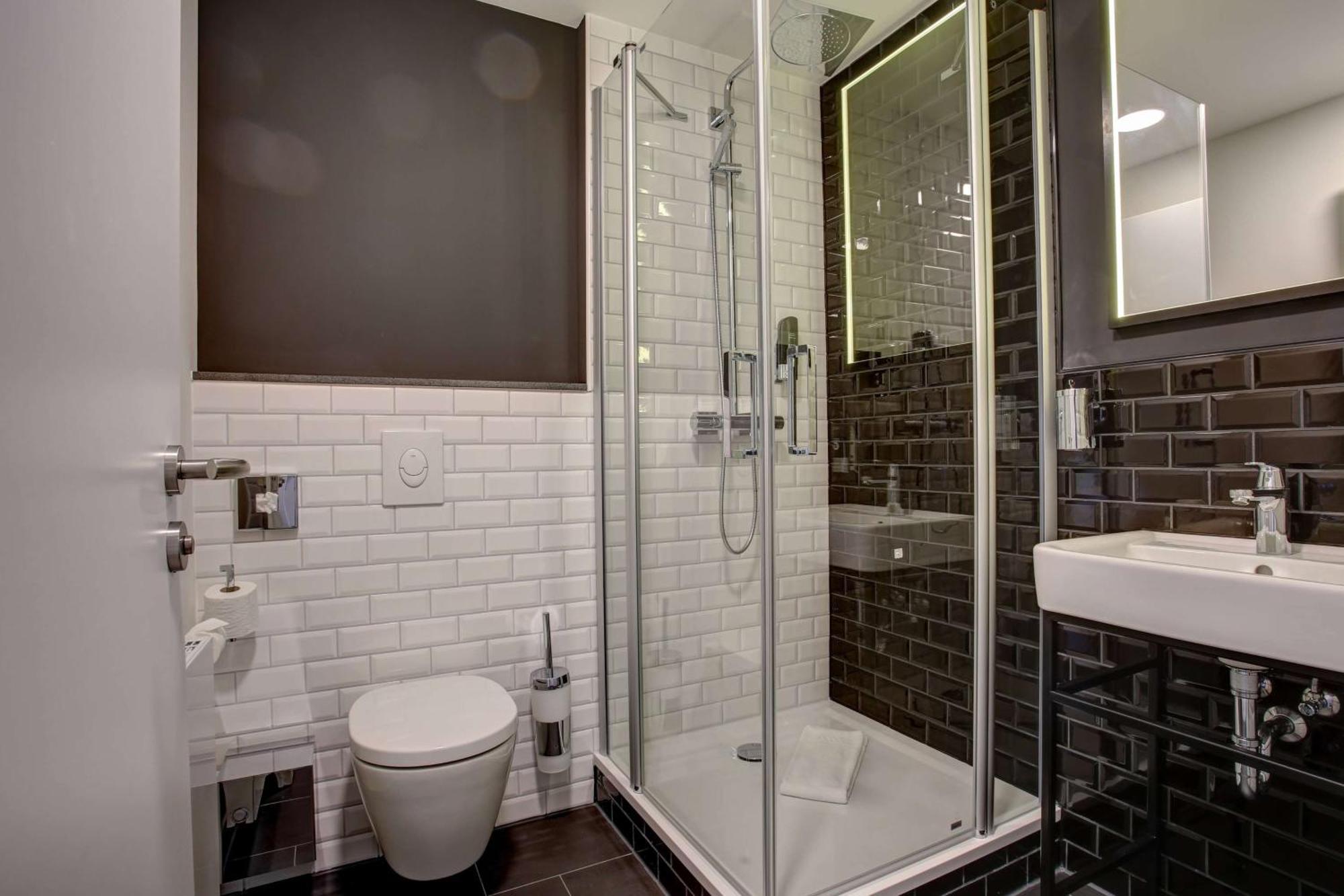 Vienna House Easy By Wyndham Dortmund City Ngoại thất bức ảnh